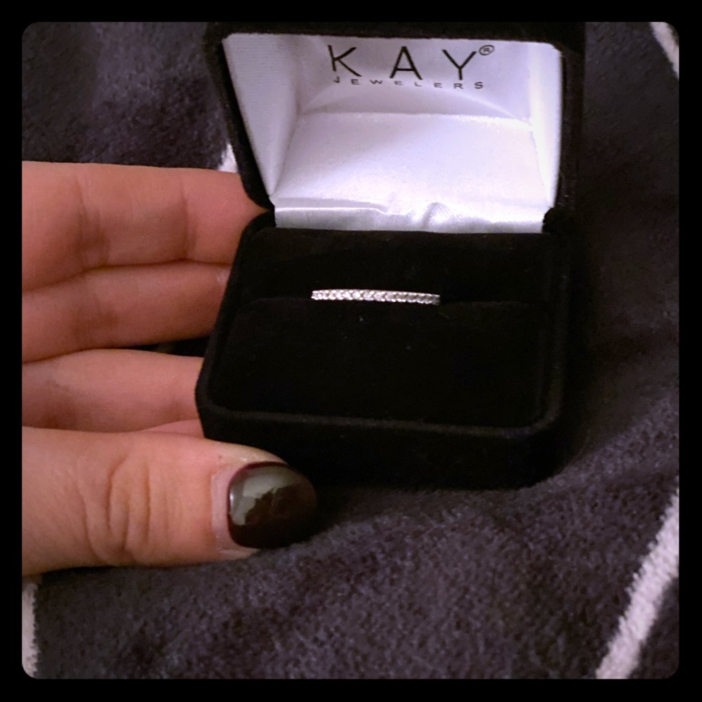 Diamond wedding band